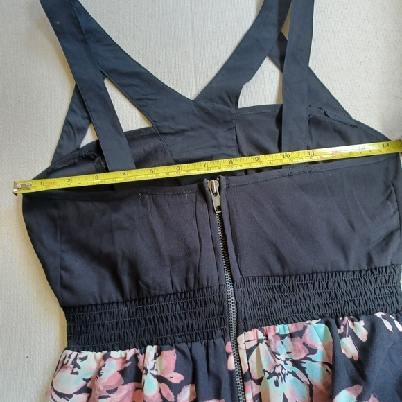 Charlotte Russe maxi dress - Picture 3 of 7